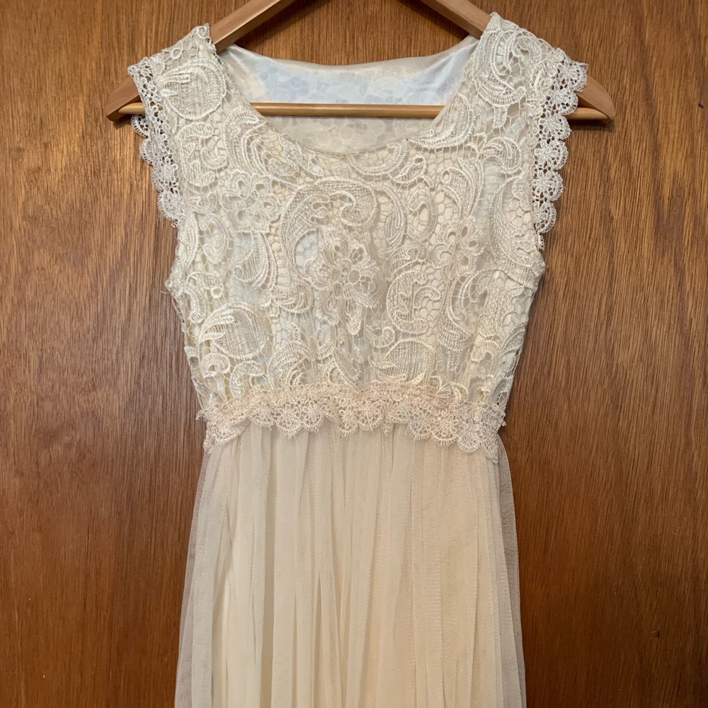 White lace dress